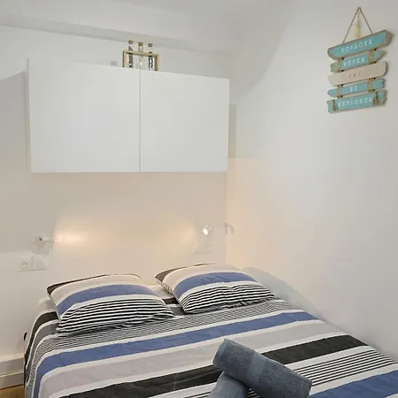 équipé Vue Sur Port